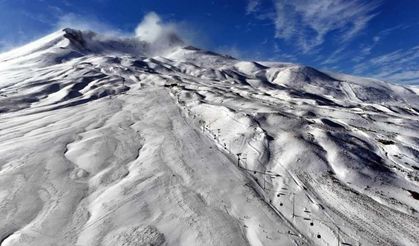 Erciyes Tekir Kapı sıcaklara kafa tutuyor!