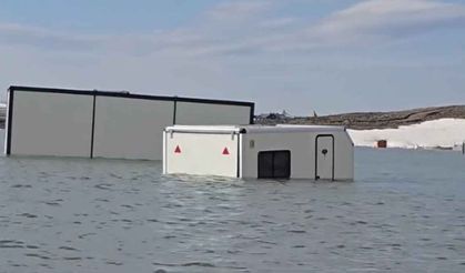 Erciyes’i su bastı: Karavanlar su altında kaldı!