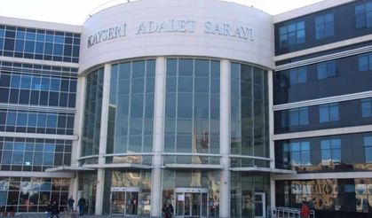 Kayseri’de 19 yaşındaki gencin öldürülmesi davasında, iki kardeş hakim karşısına çıktı