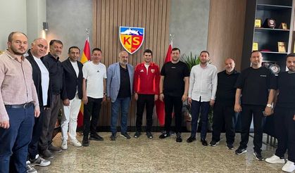 Ülkü Ocakları Genel Başkanı Ahmet Yiğit Kayserispor'u ziyaret etti