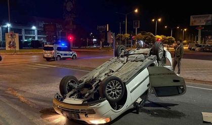 Kayseri Erkilet Bulvarı'nda kamyona çarpan otomobil takla attı