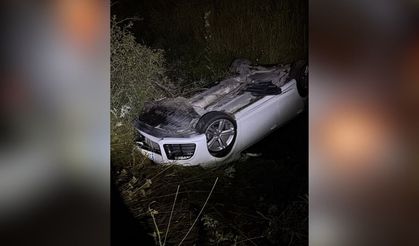 Niğde’de otomobil şarampole devrildi: 2 yaralı