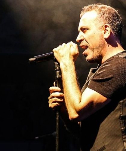 Doktorları dinlemedi: Haluk Levent tekrar sahnede fenalaştı!