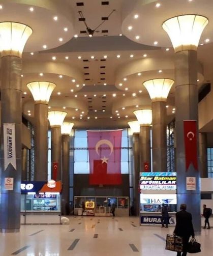 Şehir dışında okuyan öğrencilerin ulaşım ücretlerini Bakanlık karşılayacak
