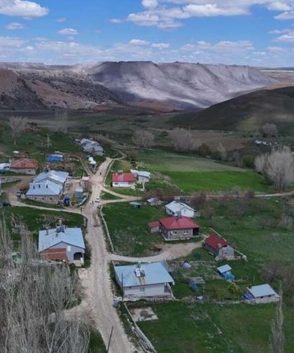 Bu köyde artık normal ölüm yol: Ağaçlar bile meyve vermiyor!