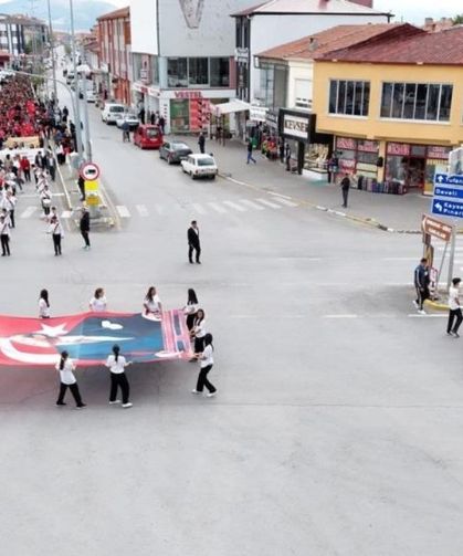 Kayseri'de coşkulu kutlama: Bayram heyecanı sokaklara taştı!