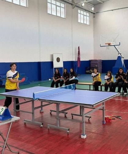 Kayseri’de turnuva tamamlandı: Ödüller sahiplerini buldu.