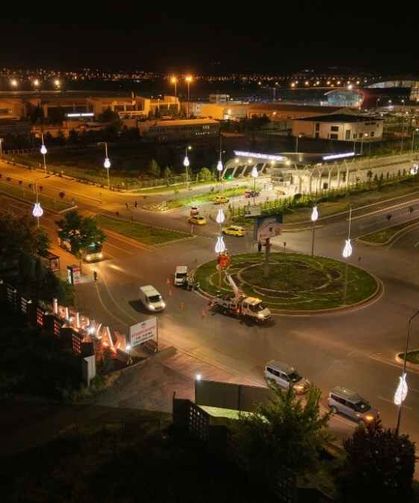 Kayseri havalimanı yoluna büyükşehirden estetik dokunuş