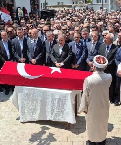 Mustafa Destici'nin ağabeyi son yolculuğuna uğurlandı!