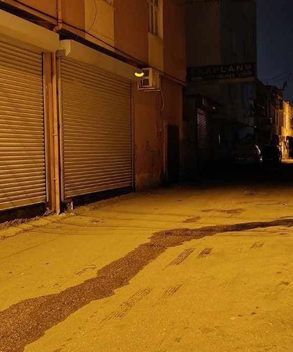 Adana’da sokak ortasında silahlı saldırı! 24 yaşındaki genç kadın hayatını kaybetti