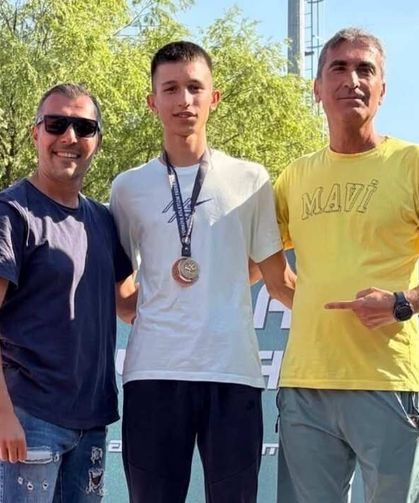 Kayserili sporcu yüksek atlamada Türkiye şampiyonu oldu