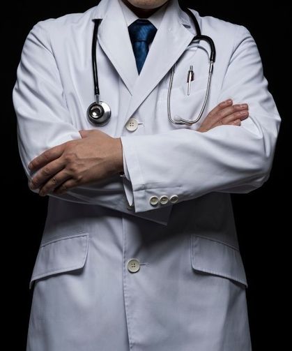 Devlet hastanesi doktoru ameliyat için para istemiş! Hesabından 2,6 milyon lira çıktı!