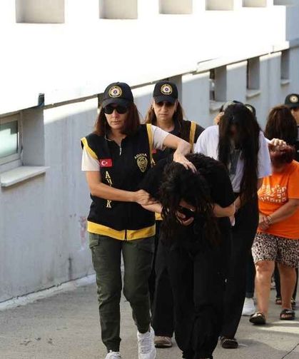 Adana merkezli  3 ilde SPA ve masaj salonlarında fuhuş operasoynu: 17 tutuklama