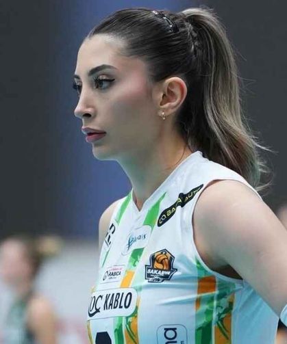 Kayseri Atletikspor’dan bir transfer daha! Berna Demirci imzayı attı