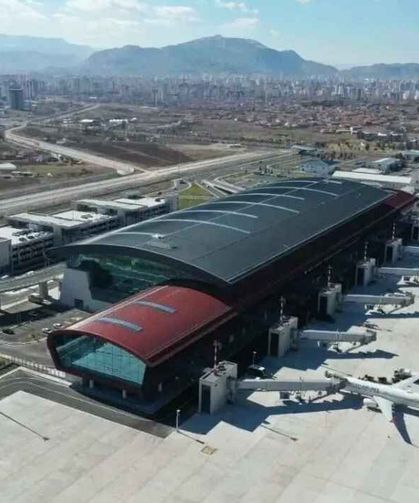 Kayseri Havalimanı 1 ayda 303 bin yolcuyu ağırladı!