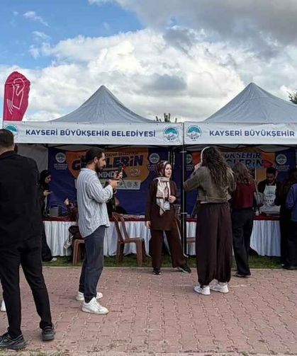 Büyükşehir’den üniversiteli gençlere kampüste dolu dolu buluşma!