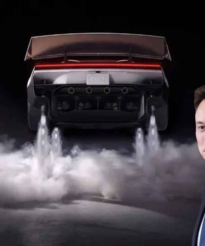 Elon Musk, Tesla Roadster'ı tanıttı: Uçan araba 2028'de geliyor!