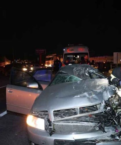 Nevşehir’de otomobil TIR’a çarptı: 2 kişi hayatını kaybetti!