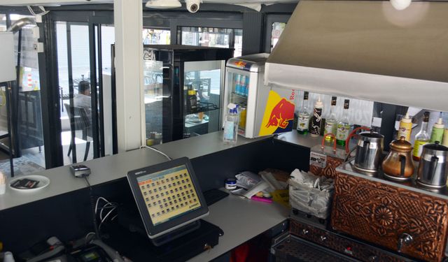 Hırsıza kafe sahibinden ‘maske’ göndermesi