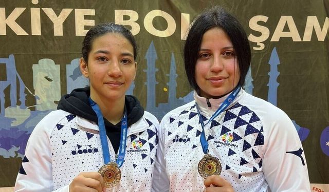 Kocasinan’ın Boks Sporcuları Yağmur Ve Hikmetgül, Türkiye İkincisi Oldu