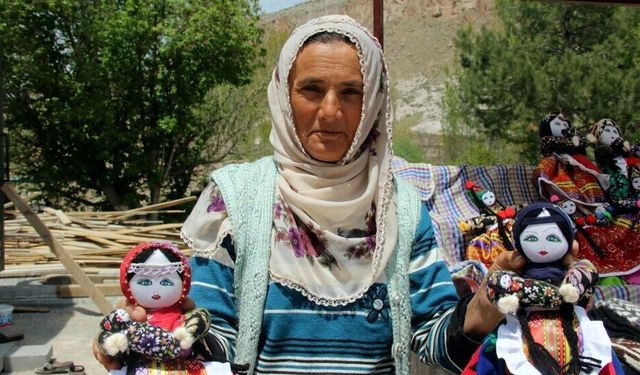 Coğrafi İşaretli Soğanlı Bebekleri Dünyaya Açılıyor
