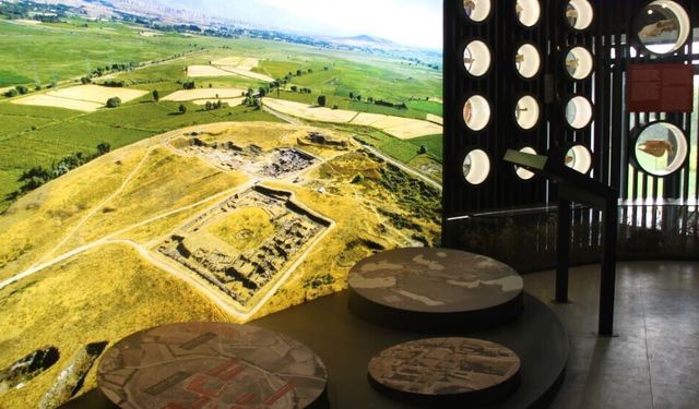 Kültepe'ye Gelen Misafirler 4 Bin Yıl Öncesini Yaşayacak