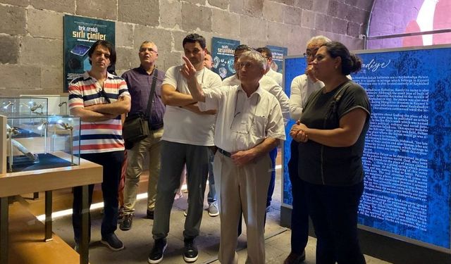 Tıp dünyası Akademisyenleri, Dünyanın İlk Tıp Fakültesi'ni Gezdi