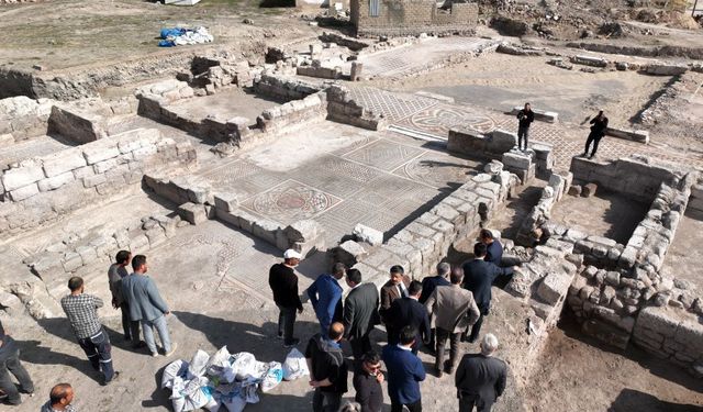 İncesu Arkeolojik Kazı Çalışmalarında Ortaya Çıkan Mozaikler, Tarihe Işık Tutuyor