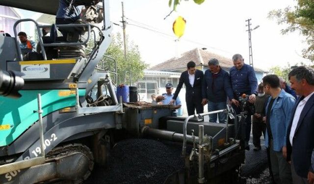 Başkan Çelik Sarıoğlan'da incelemelerde bulundu 