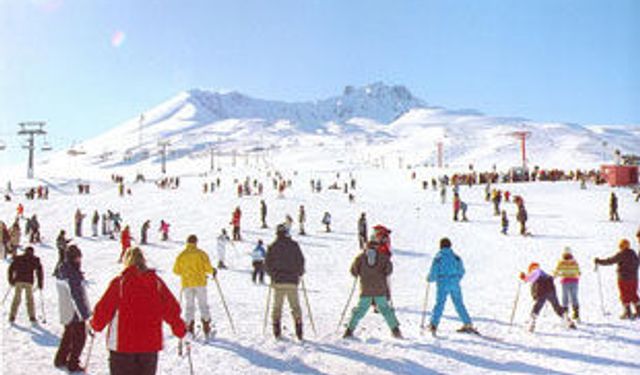 Erciyes kışa hazırlanıyor 