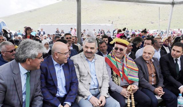 Başkan Çelik Akkışla Festivali'ne Katıldı