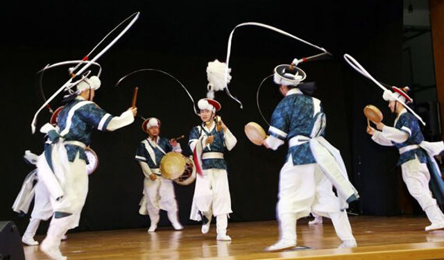 ERÜ'de Kore Rüzgarı Esti