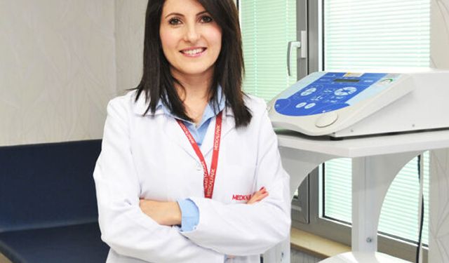 Menopoza Giren Kadınlar Kemiklerini Takip Etmeli