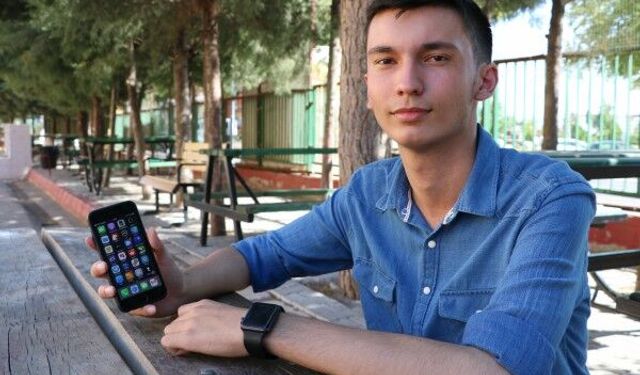 Siri'den sonra Google ve Microsoft'un uygulamalarında da açık buldu 