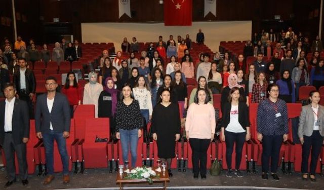 ERÜ’de “Tıpta Yapay Zekâ” anlatıldı 