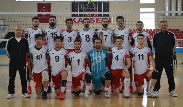 Voleybol’da Melikgazi Fırtınası 
