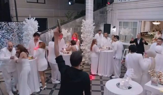 Kızılcık Şerbeti sezon finaliyle ekranlara damga vurdu: Mustafa’dan aile içinde kanlı hesaplaşma!