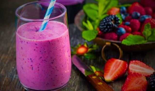 Kafelere taş çıkartan lezzet: Evde kolay smoothie tarifi