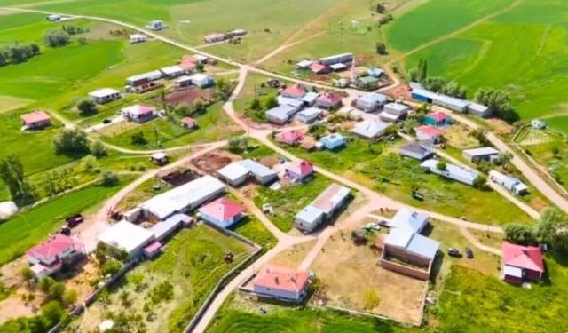 Ünlü oyuncu Kayseri’deki köyünü dronla tanıttı! Binlerce kişi izledi