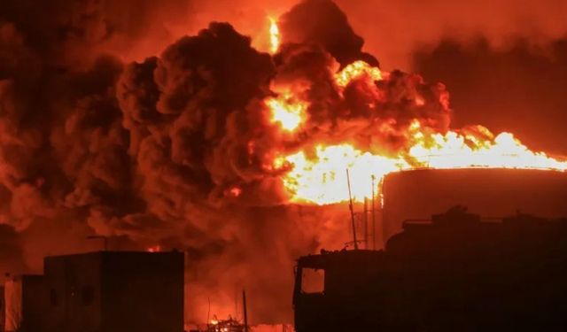 İsrail, Yemen’in başkenti Sana’yı vurdu!