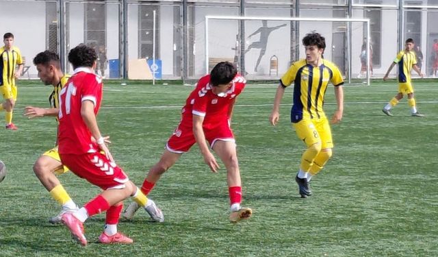 Talas Belediyespor'a evinde ağır yara: 0-4