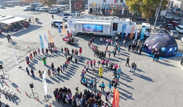 Kayseri’nin Mobil Bilim Tırı İlk Kez İncesu’da Perde Açtı: Yoğun İlgi!