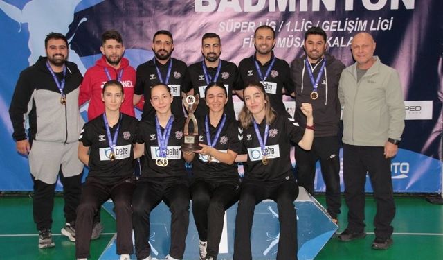Kayseri Badminton Spor Kulübü namağlup şampiyon oldu