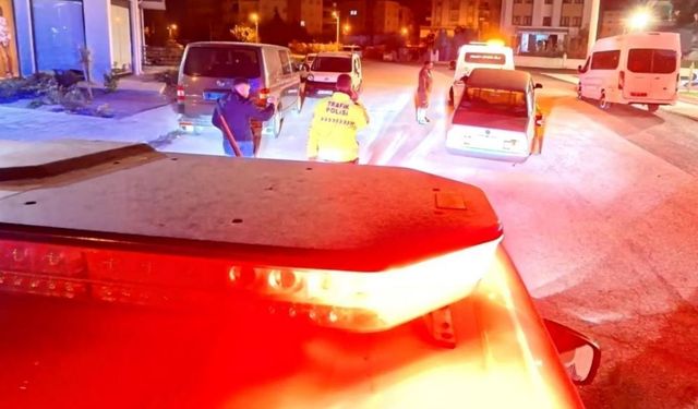 Önce araçla, sonra yaya olarak kaçtı: Sürücünün sırra kadem bastığı araca ceza yağdı