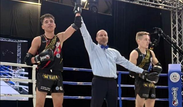 Kayserili Utku Mete Yağcı Muaythai Avrupa Şampiyonası’nda altın madalya kazandı