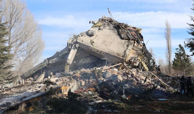 Kayseri’de devlet hastanesinde yıkım! Yerine gelecek proje merak uyandırıyor