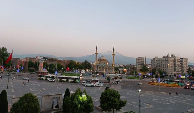Kayseri'de yaz gelmeden alarma geçildi! Başkan Ergül uyardı