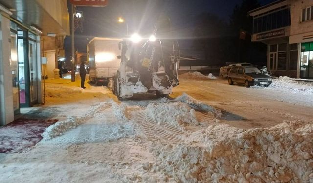 Kayseri Sarız’da taşımalı eğitime kar engeli