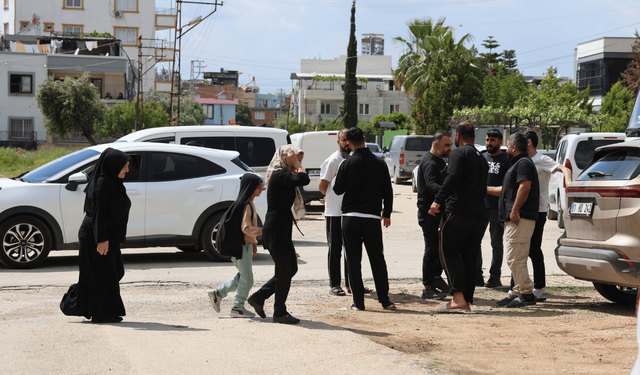 Adana’da okul çevresinde silah sesleri!