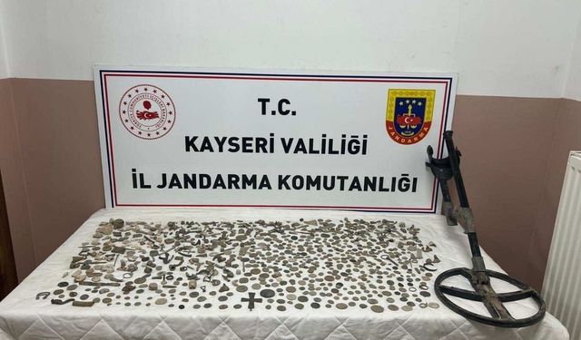 Kayseri'de Roma ve Bizans hazinesi jandarmaya yakalandı!